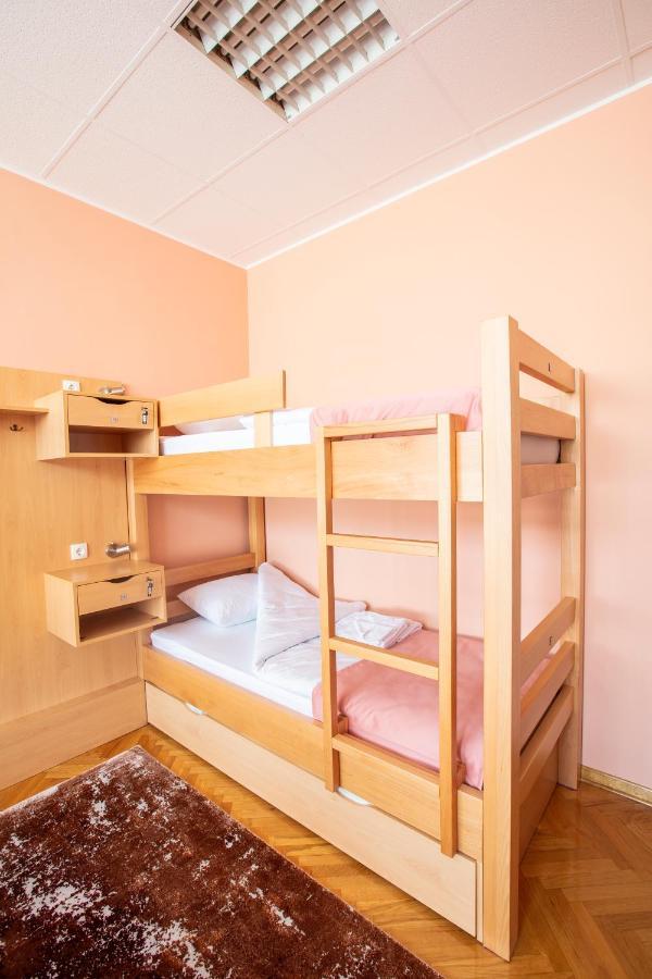 Hostel Amd Belgrade Exterior photo